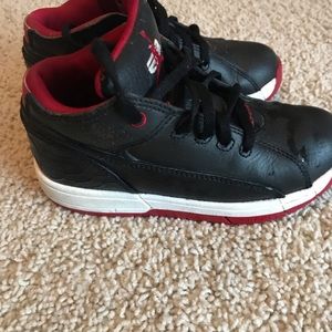 Boys Jordan’s size 12